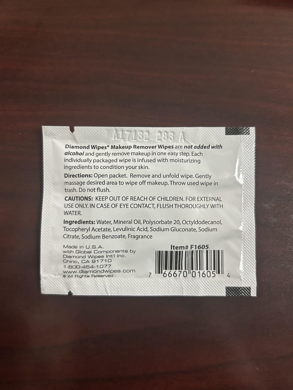 Diamond Wipes Face Cleansing & Waterproof Makeup Remover - 500 Alcohol-Free Wipes with Vitamin E
