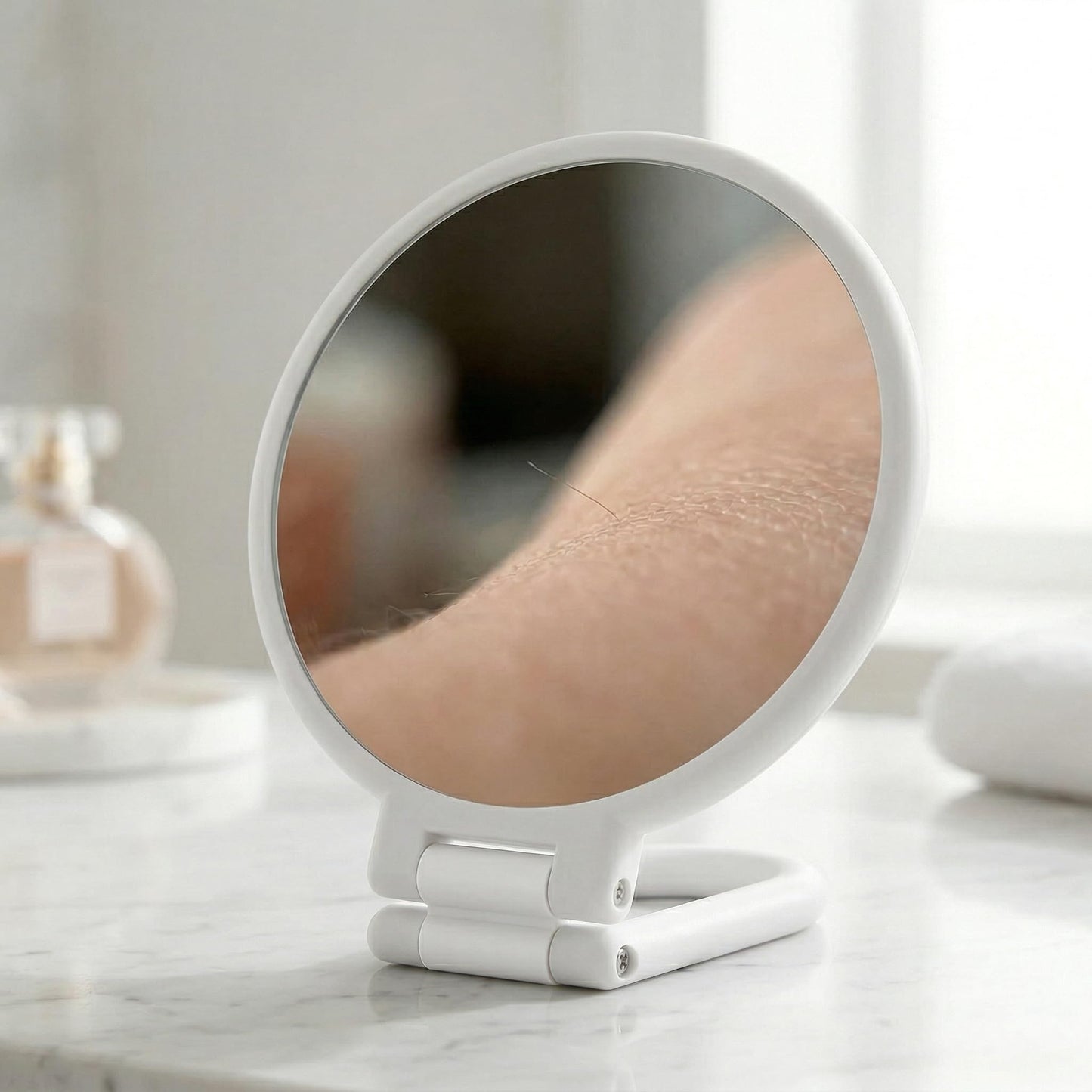 Magnifying Handheld Mirror Double Sided, 1X and 60X Magnification Hand Mirror, Travel Folding Hand Held Makeup Mirror with 360° Rotation Pedestal for Vanity, Dressing Table and Daily Use White