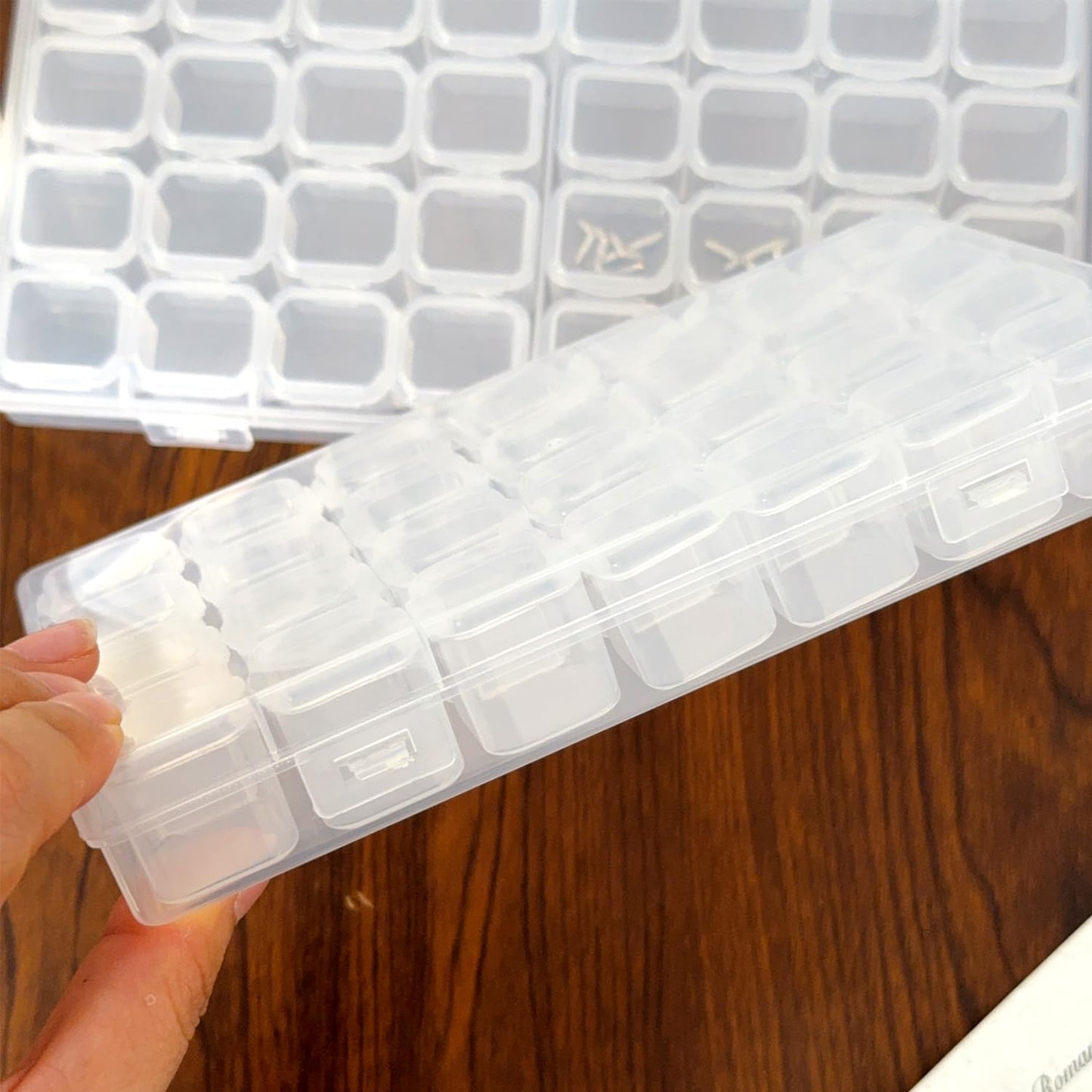 1set Detachable Compartment Jewelry Storage Box Jewelry Divided Into 28/56 Transparent Boxes Nail Art Storage Tools (28 grids,17.5 * 10 * 2.5cm)
