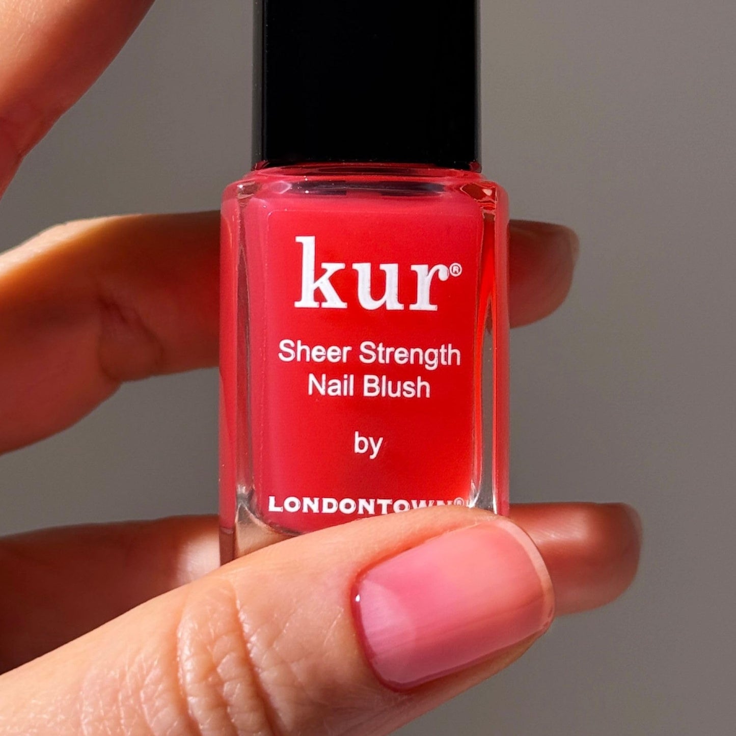 LONDONTOWN Sheer Strength Nail Blush, 2-in-1 Tinted Nail Hardener, Poppy