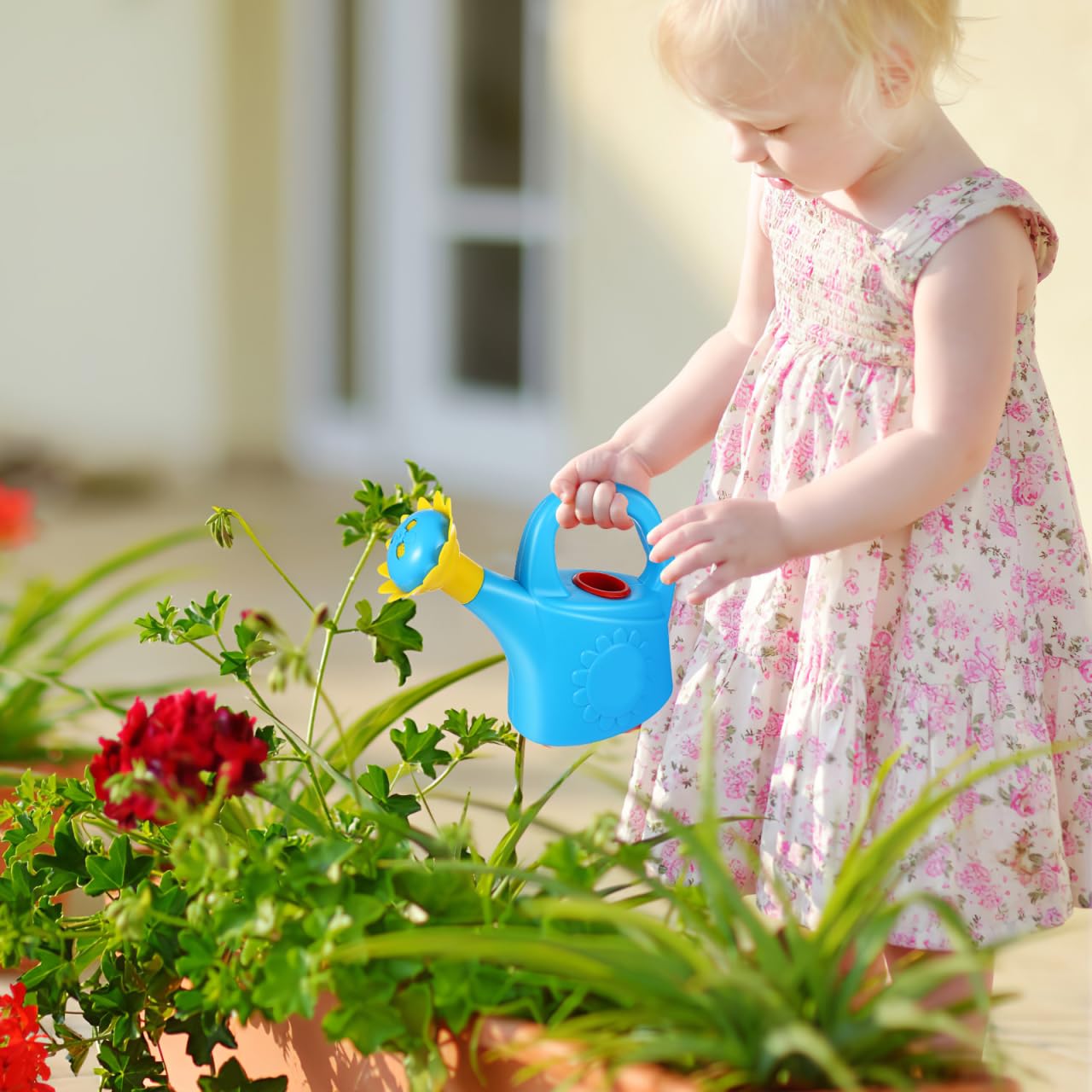 Housoutil Chicken Watering Cans, 2PCS Small Plastic Kids Watering Cans, Chicken Animal Pitcher for Gardening Flowers Succulents, for Gardening Bath Beach Outdoor Backyard Activities, Mixed Color