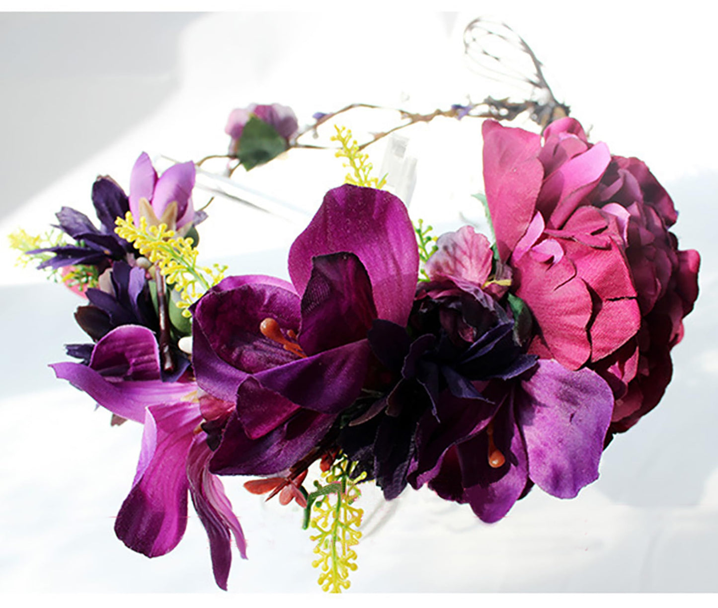 Brikuinr Women Floral Crown Bridal Floral Headband Flower Halo Flower Crown Wedding Party Cosplay Halloween Costume Photos