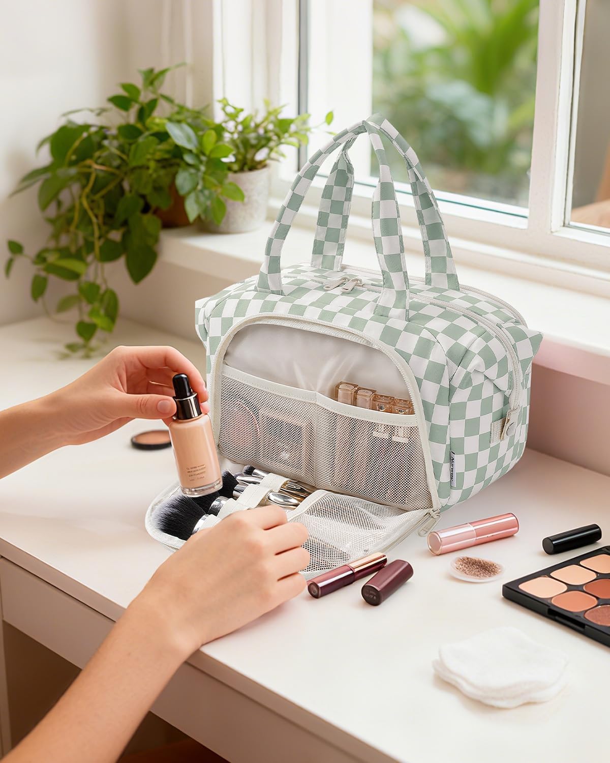 Travel Toiletry Bag for Women - Checkered Makeup Organizer with Handle | Large Size, Wet Pocket (Green Checker)