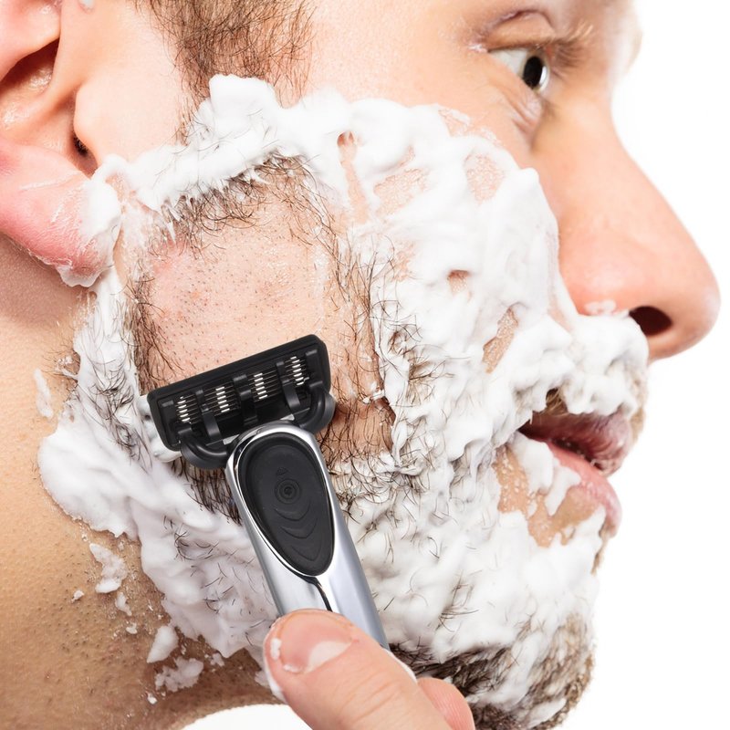 Wovnet 22 Pcs Disposable Men's Razors Set Refillable 7-blade Sensitive Skin Razor Kit for a Comfortable Shave, 1 Handle and 21 Cartridges