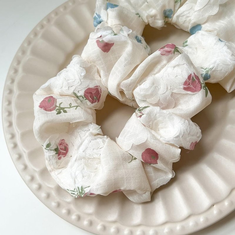 Vintage Floral Scrunchie Set - Romantic Rose Print Hair Ties | Soft Elastic Hair Bands for Women