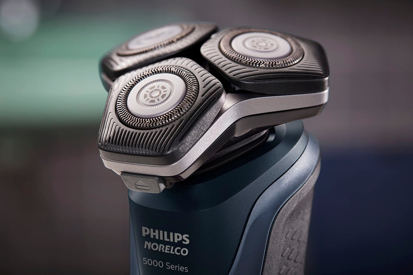 Philips Norelco Shaver 5400, Rechargeable Wet & Dry Shaver with Pop-Up Trimmer, S5880/81 (Pack of 2)