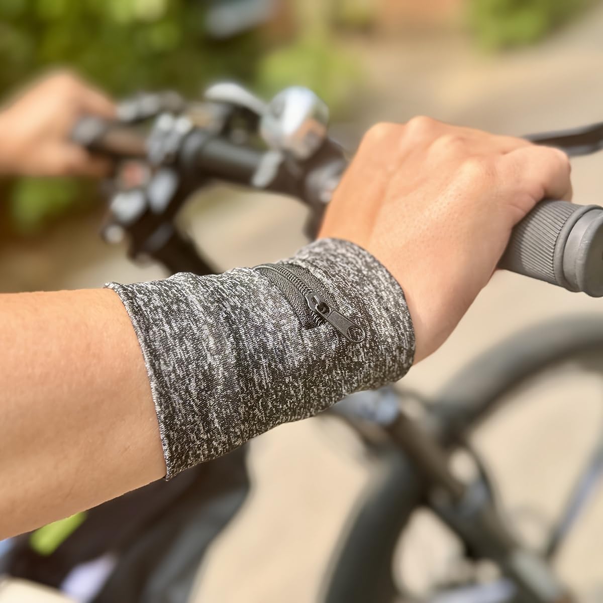 Unisex Wrist Wallet Bag - Durable Polyester Zipper Pouch with Adjustable Strap | Grey, Perfect for Gym, Running & Travel