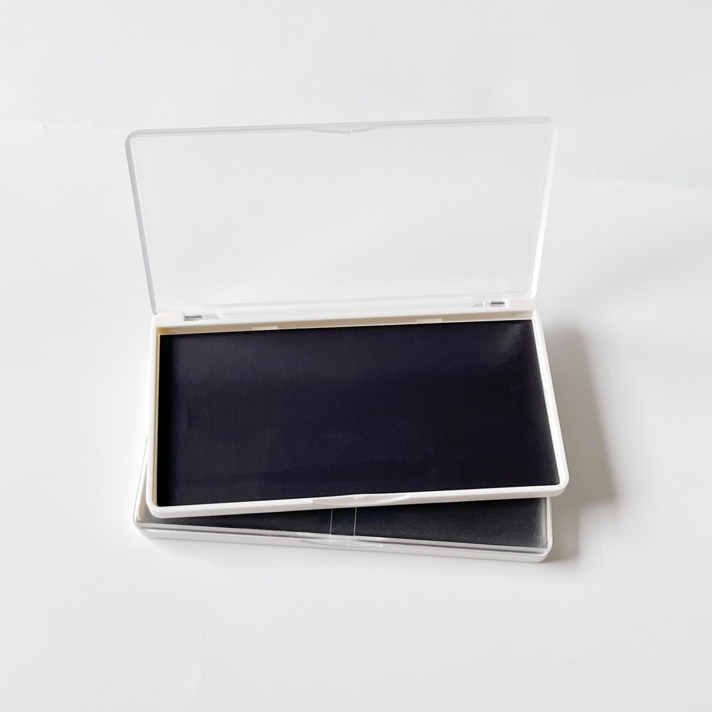 UDTIP 2PC Empty Magnetic Makeup Palette, White Frosted Clear Lid, Empty Eyeshadow Palettes Depots Tavel Storage Box, Small Travel Size, 5.5 x 3.1 inches,