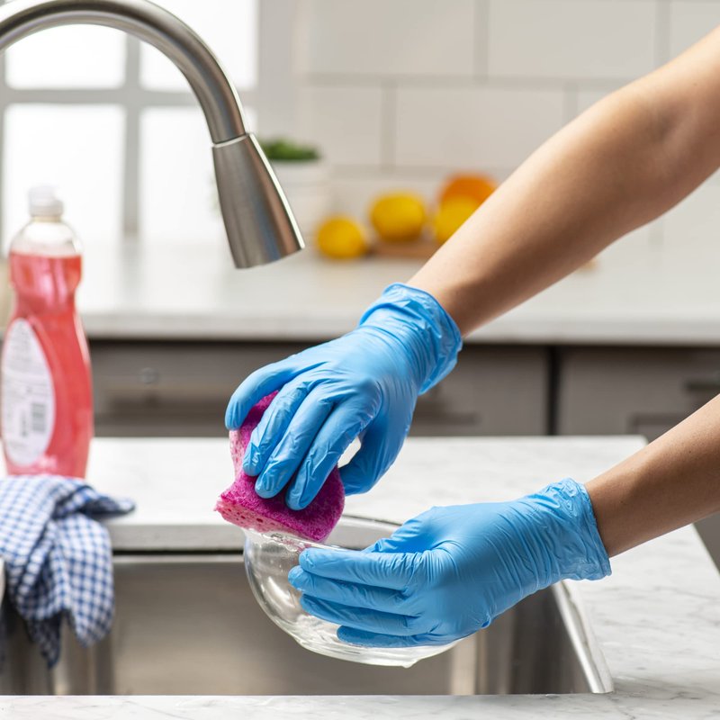 Comfy Package Synthetic Vinyl Disposable Gloves [100 Count] Powder & Latex Free, Non-Sterile, Blue Plastic Gloves for Cleaning, Food Prep & Household Use