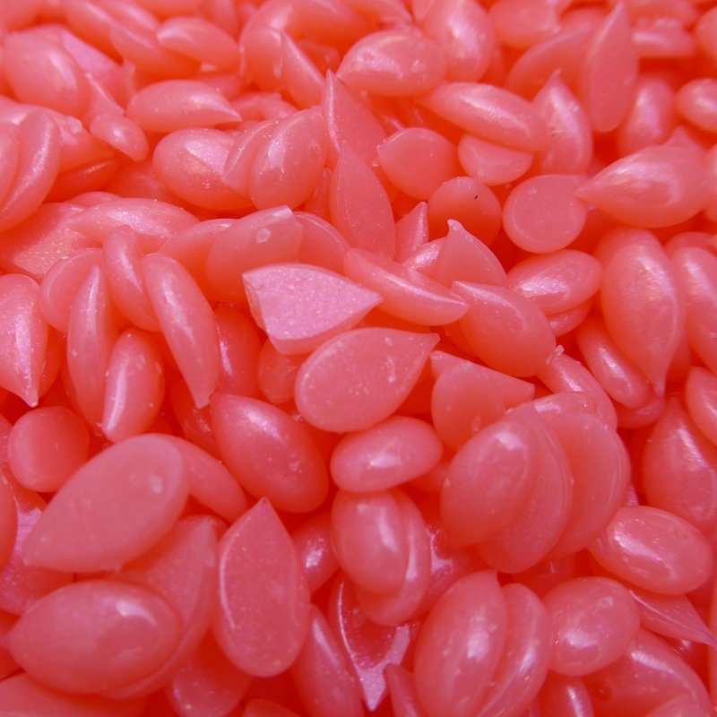 Waxness Pink Gel Face & Eyebrow Hard Wax Bulk 22 lb (10 kg) – Stripless Hard Wax for Sensitive Skin, Face, Bikini, Rosin-Free Synthetic Formula, High Visibility Pink Color – Made in Italy