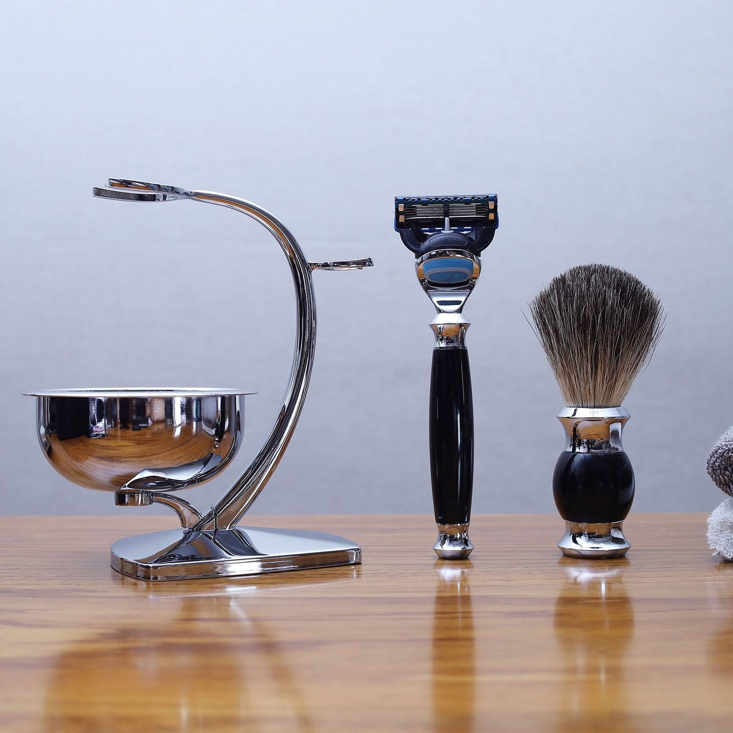 Magyfosia Shaving Kit for Men includes Badger Hair Shaving Brush,Wet Shave Soap Bowl and 5-Layer Safety Razor Compatible with Fusion Blade,Barber Style 4-Piece Gift for Men-Smooth and Close Shaving
