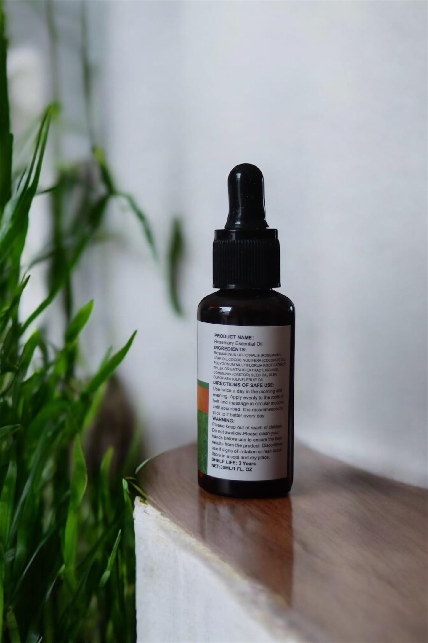 Rosemary Scalp & Hair Oil with Castor & Coconut Oil – Lightweight Nourishing & Strengthening Hair Care for Dry, Damaged & Thinning Looking Hair – Non-Greasy Essential Oil Blend for Women & Men, 30ml
