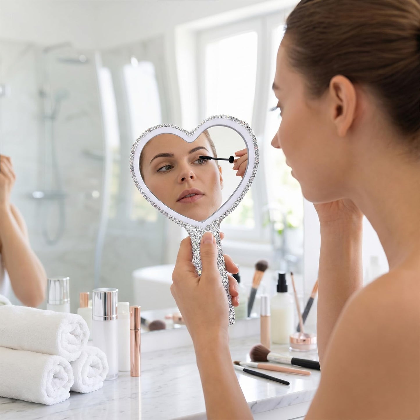 SULIKJHUI Rhinestone Handheld Mirror, Heart Shaped Glitter Cosmetic Mirror with Handle, Wedding & Makeup Accessories for Women, Silver White (6.3 Inch