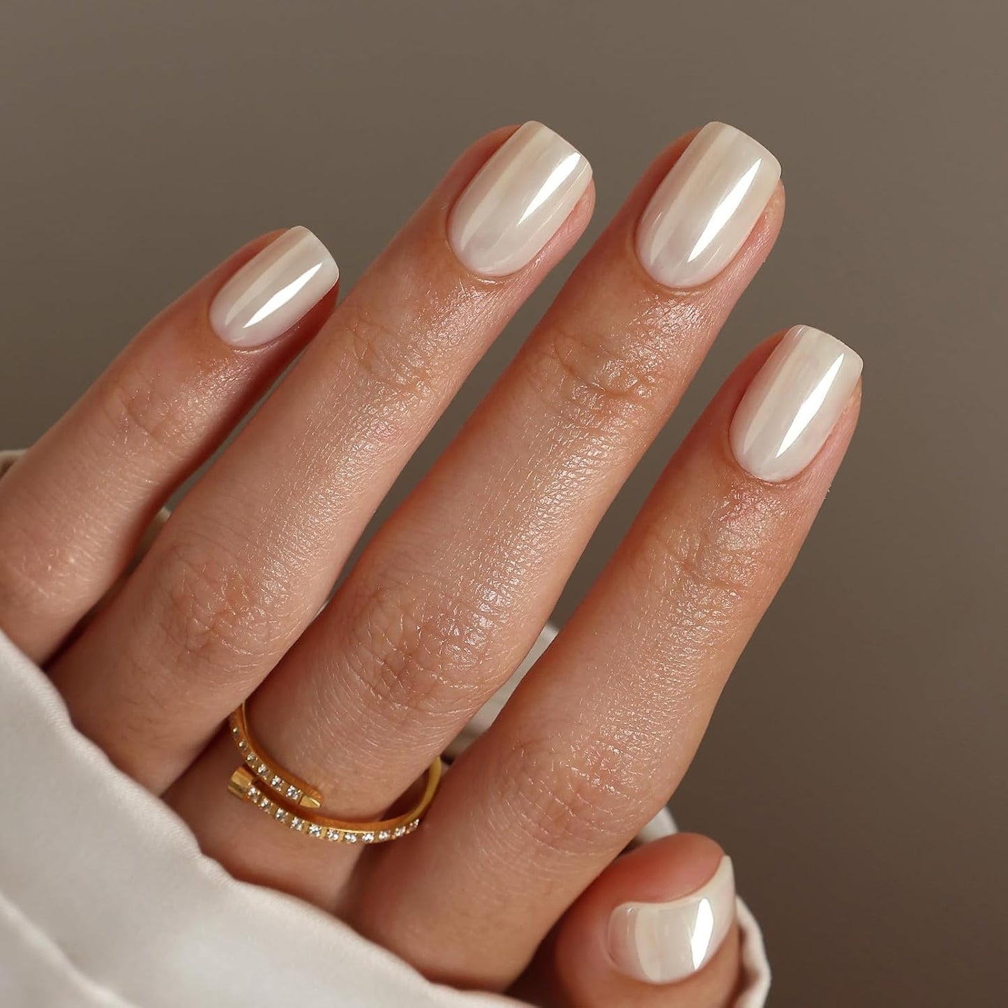 Chrome Press On Nails - Oval Soft Gel Nude Short for Women | 32 Reusable Glossy Glue-On Nails in 16 Sizes