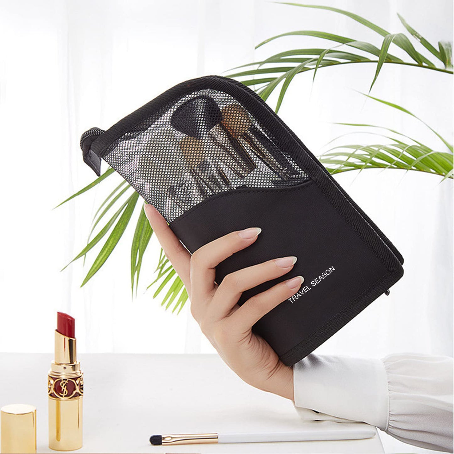 Linsiter Makeup Brush Travel Case Stand Up, High Capacity Makeup Organizer Portable Travel Makeup Brush Holder(Black)