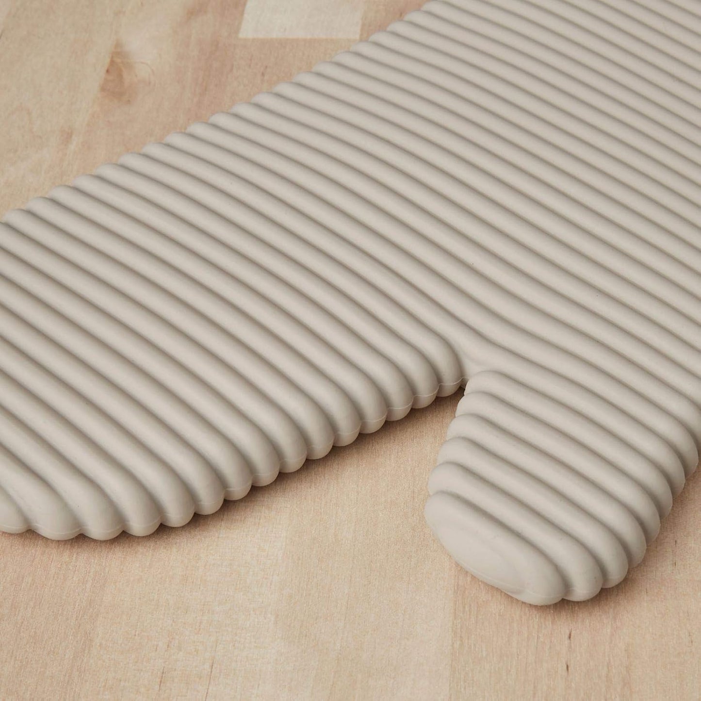 KitchenAid Ribbed Silicone Oven Mitts - Heat Resistant 2-Pack | 7.5"x13", Milkshake Color