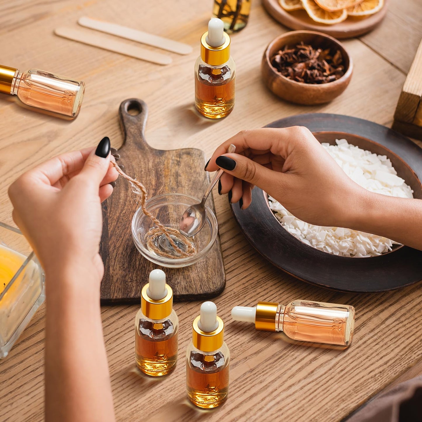 Didaey 100 Pcs 1/2/3/5/10/15 ml Mini Glass Oil Dropper Bottle Bulk, Clear Essential Small Empty Bottles Sample Containers Perfume Liquid Vials with Cap for Traveling (15 ml,Champagne Gold)