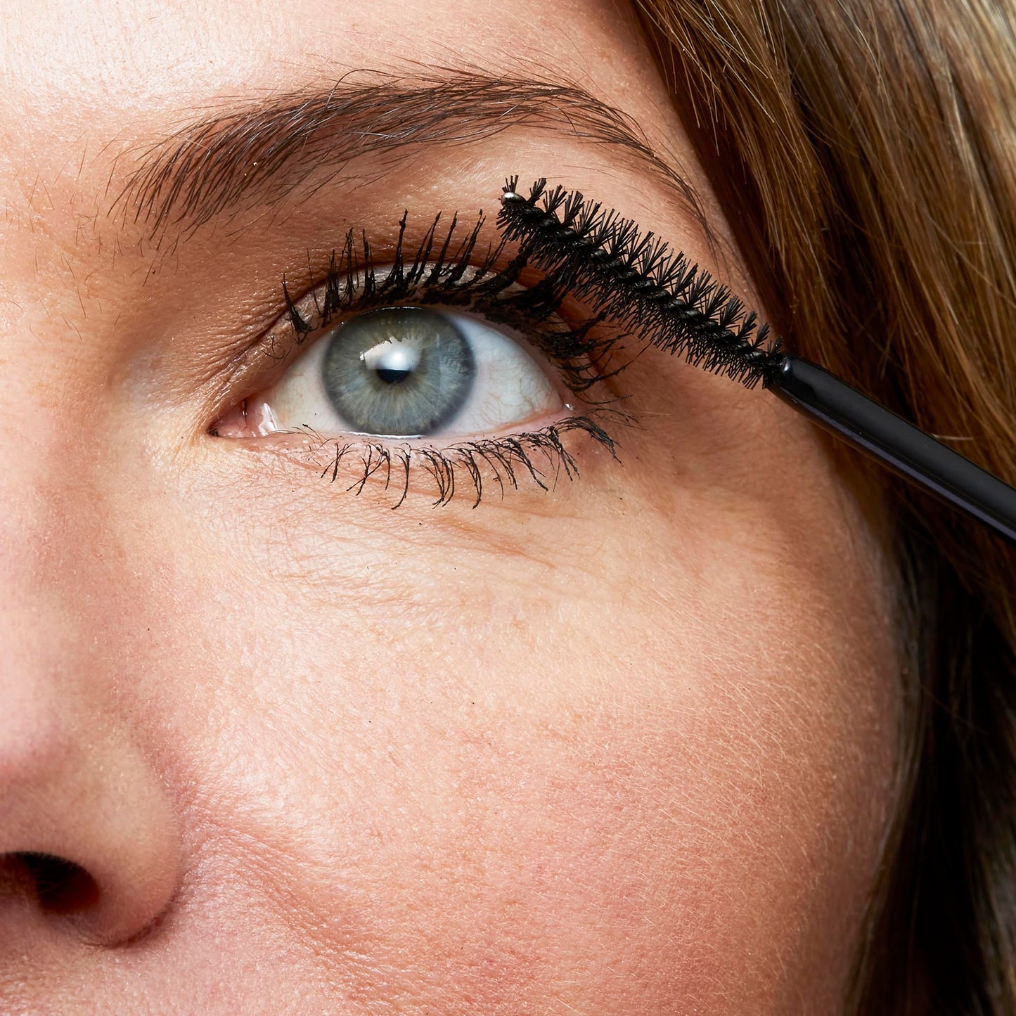 No7 Age Defying Eye Mascara - All-in-One Eyelash Mascara for Enhanced Length, Curling & Volumizing Eyelashes - Smudge & Clump Free Eye Makeup (7ml)