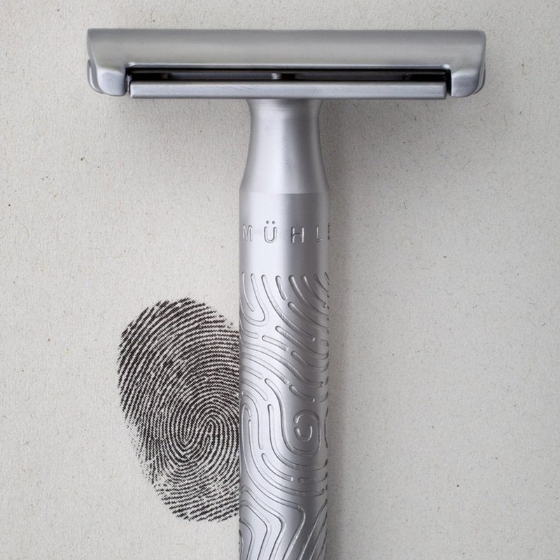 MÜHLE Companion Safety Razor – Women's Double-Edged Body Razor for Shaving, Gentle Use, Suitable for Body, Legs, & Underarms, Longer Handle, Long Lasting Blade