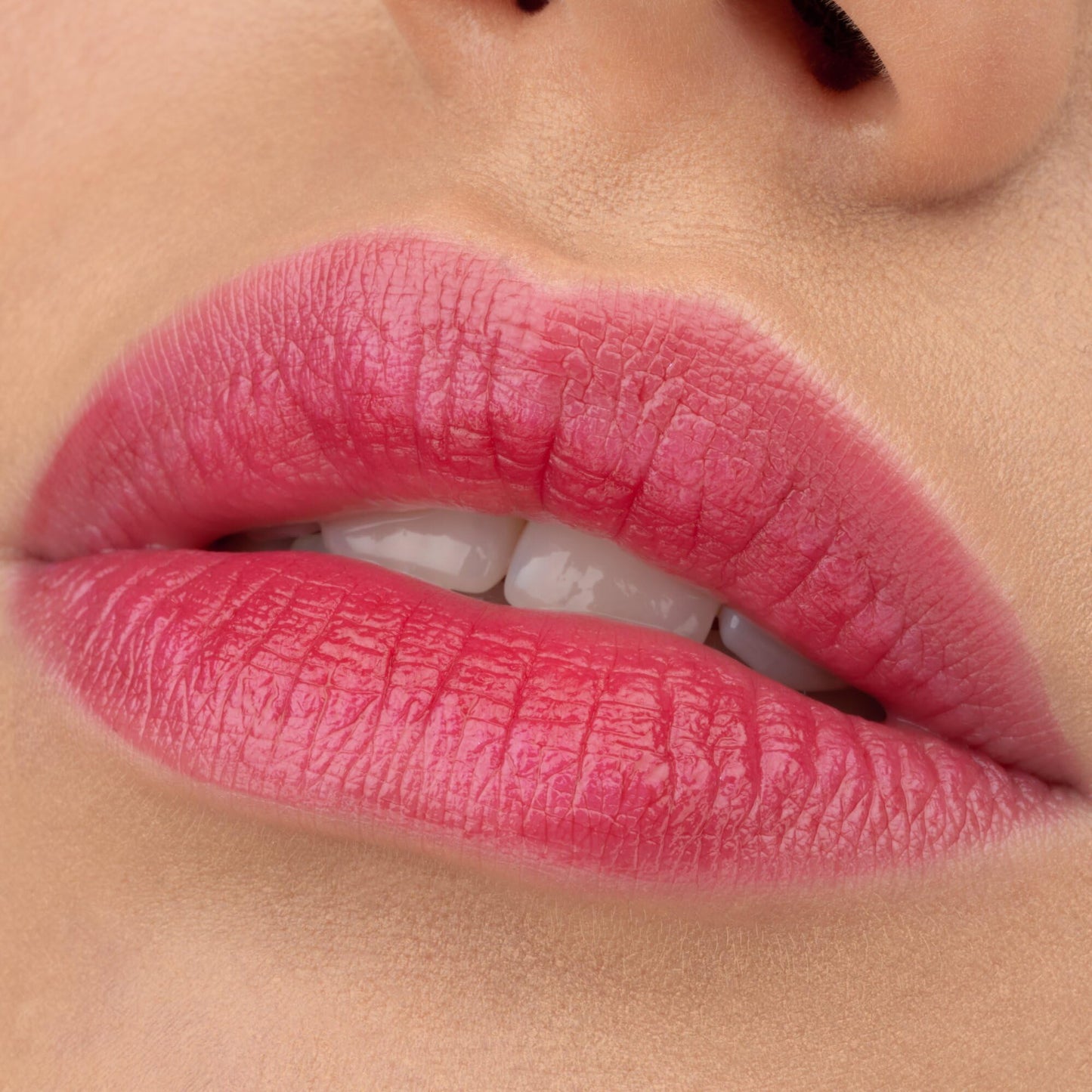 essence What a Tint! Lip & Cheek Stain (01 | Kiss from a Rose)