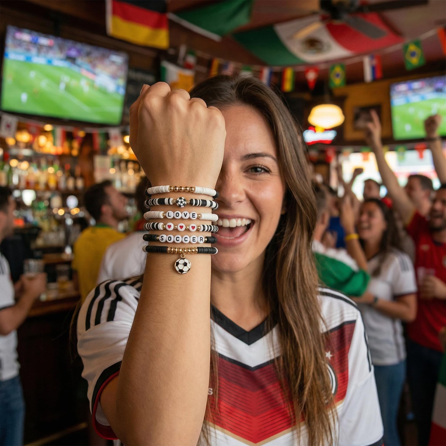 Poasrelax World Soccer Game-day Cup Bracelet Stack Set 7pcs Softball/Baseball/Basketball/Soccer/Volleyball/Tennis/Football Stretch Sports Fans Jewelry Sports Beaded Bracelets with Charms