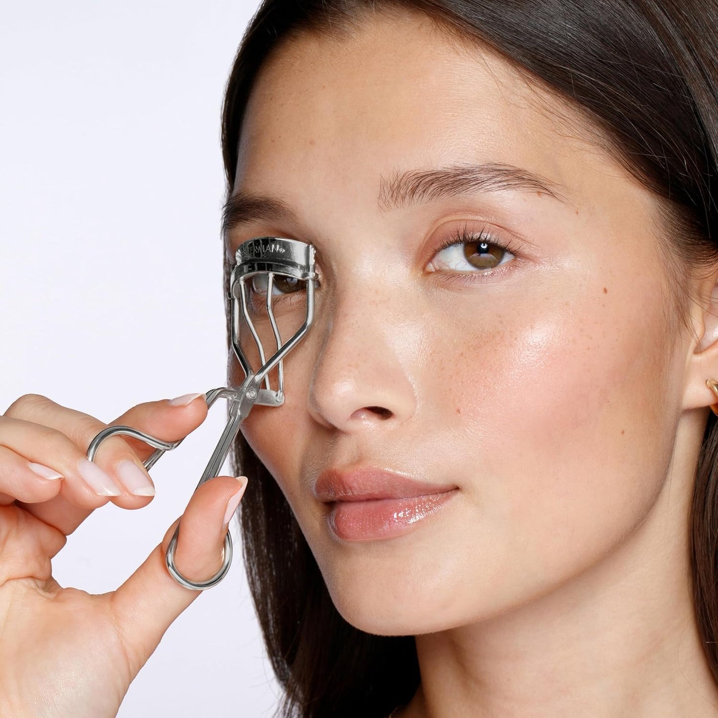 Tweezerman Classic Eyelash Curler - Makeup Tool for All Eye Shapes | Includes Refill Pads