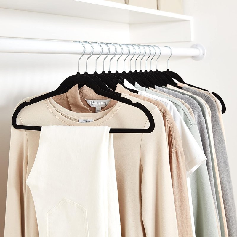 Space Saving Velvet Non-Slip Suit Hangers - 50-Pack Black Closet Organizer