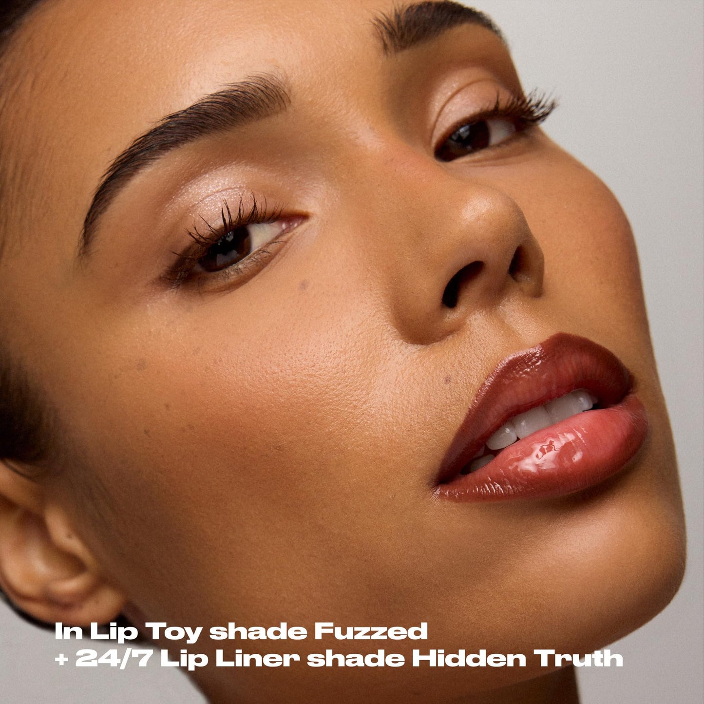 Urban Decay Lip Toy pH Staining Lip Oil - Lip-Caring Oil With Up To 24HR Hydration + All-Day pH-Reactive Stain, High Shine Non-Sticky Gloss - Fuzzed (Peach Gummy Rings) - Warm Nude Peach, Low Stain