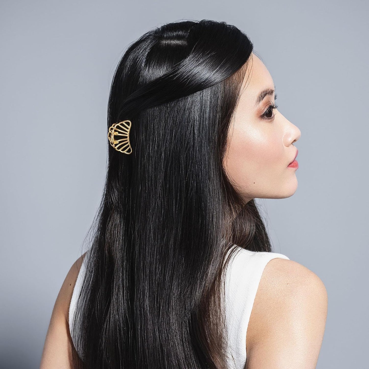 Gilded Mermaid Shell Claw Clips Set - Elegant Hair Accessories for All Hair Types
