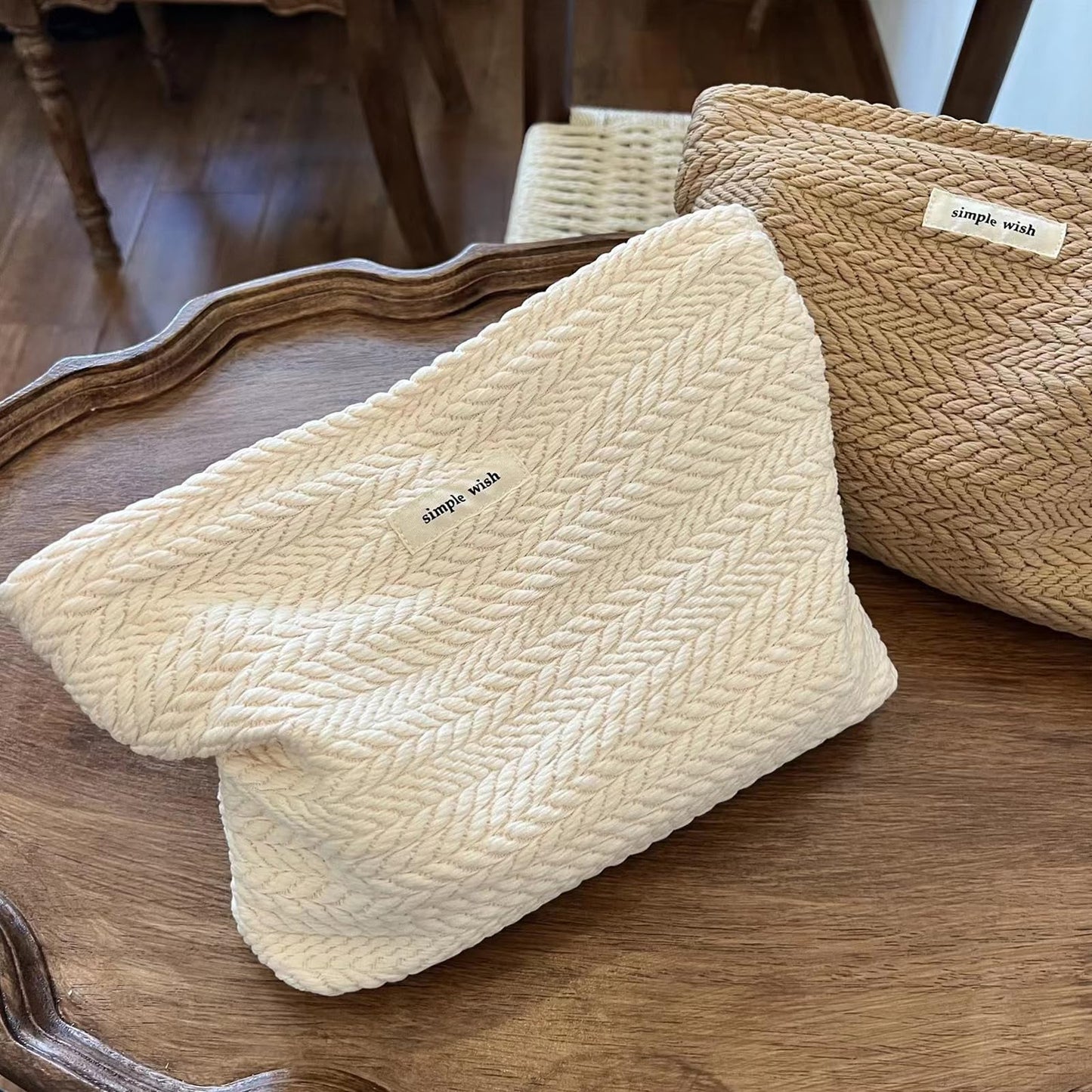 Lestikave Coquette Straw Makeup Bag, Cute Boho Crochet Travel Cosmetic Bag with Zipper,Portable Versatile Toiletry Bag Skincare Bag for Women Girls(01Beige)