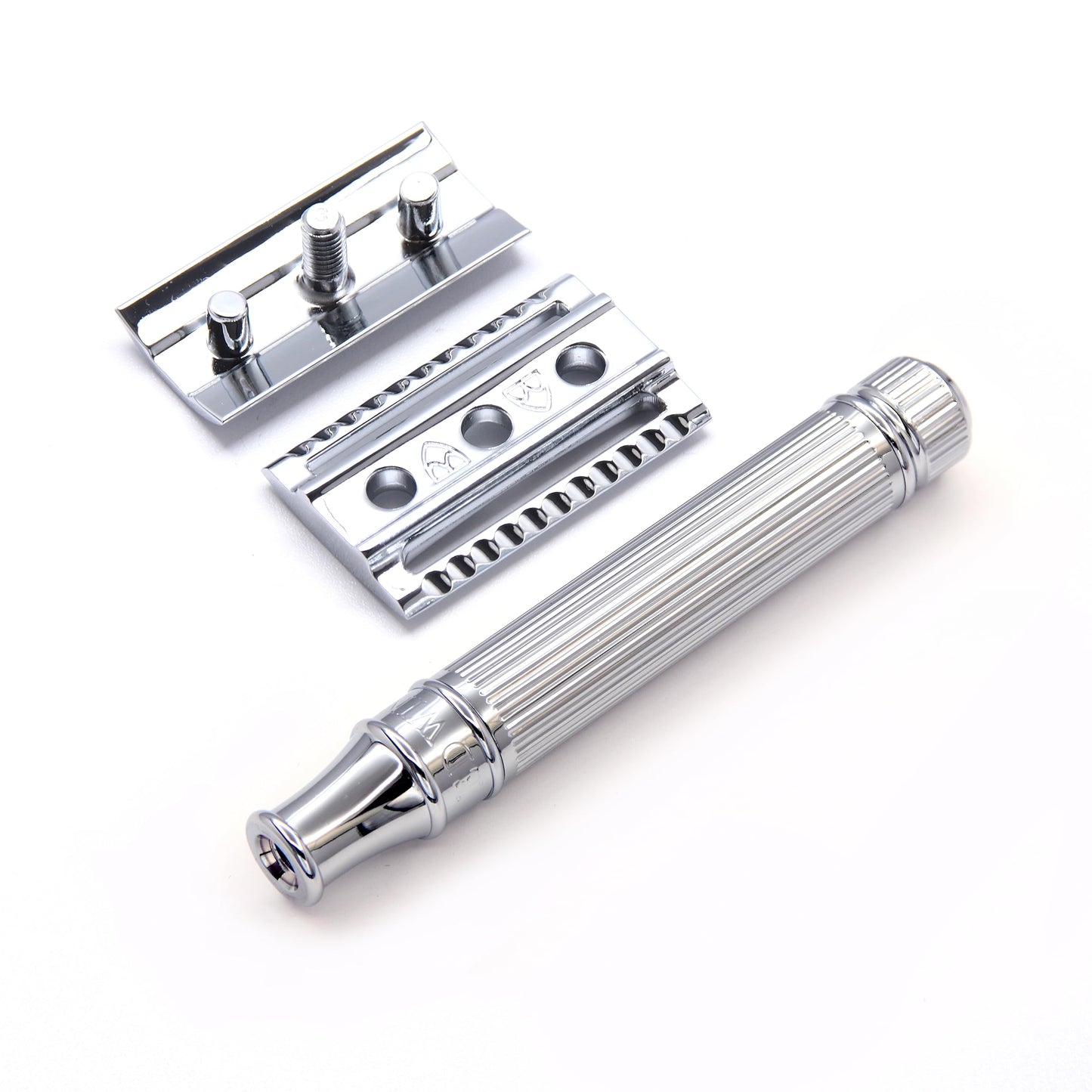 Edwin Jagger DE89Lbl Lined Detail Chrome Plated Double Edge Safety Razor by Edwin Jagger
