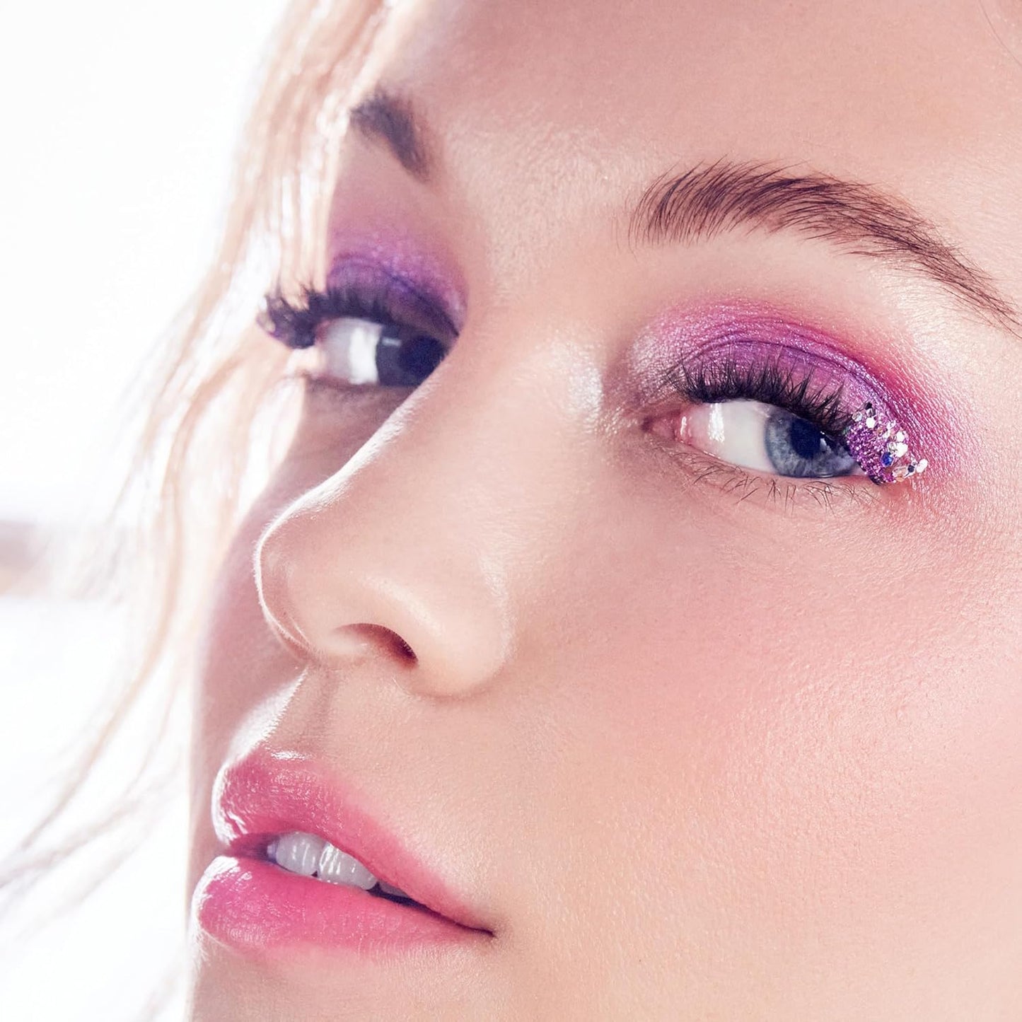 WICKED X Press On Eyelashes - Fantabulous Purple Glitter, Medium Volume 8mm-10mm | 12 Lash Clusters & Applicator