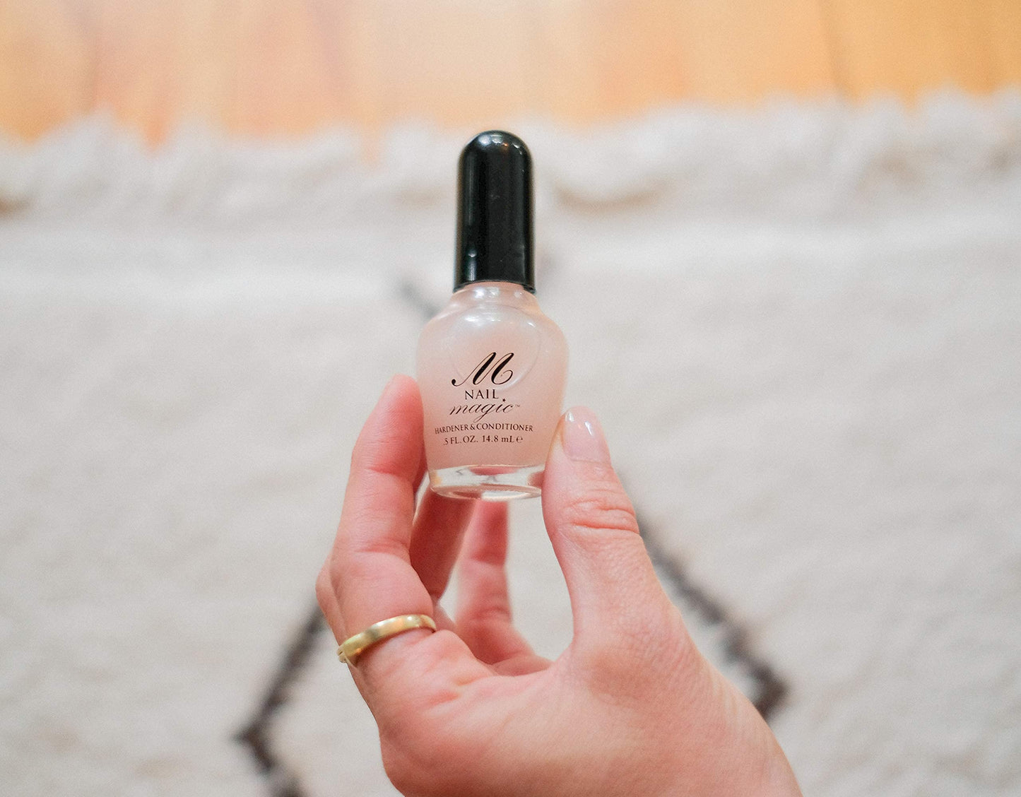 Nail Magic Nail Hardener & Conditioner, Assists with Chipping, Peeling, Brittle Fingernails, Strengthens, Conditions, & Hardens Nails, 0.5 fluid oz