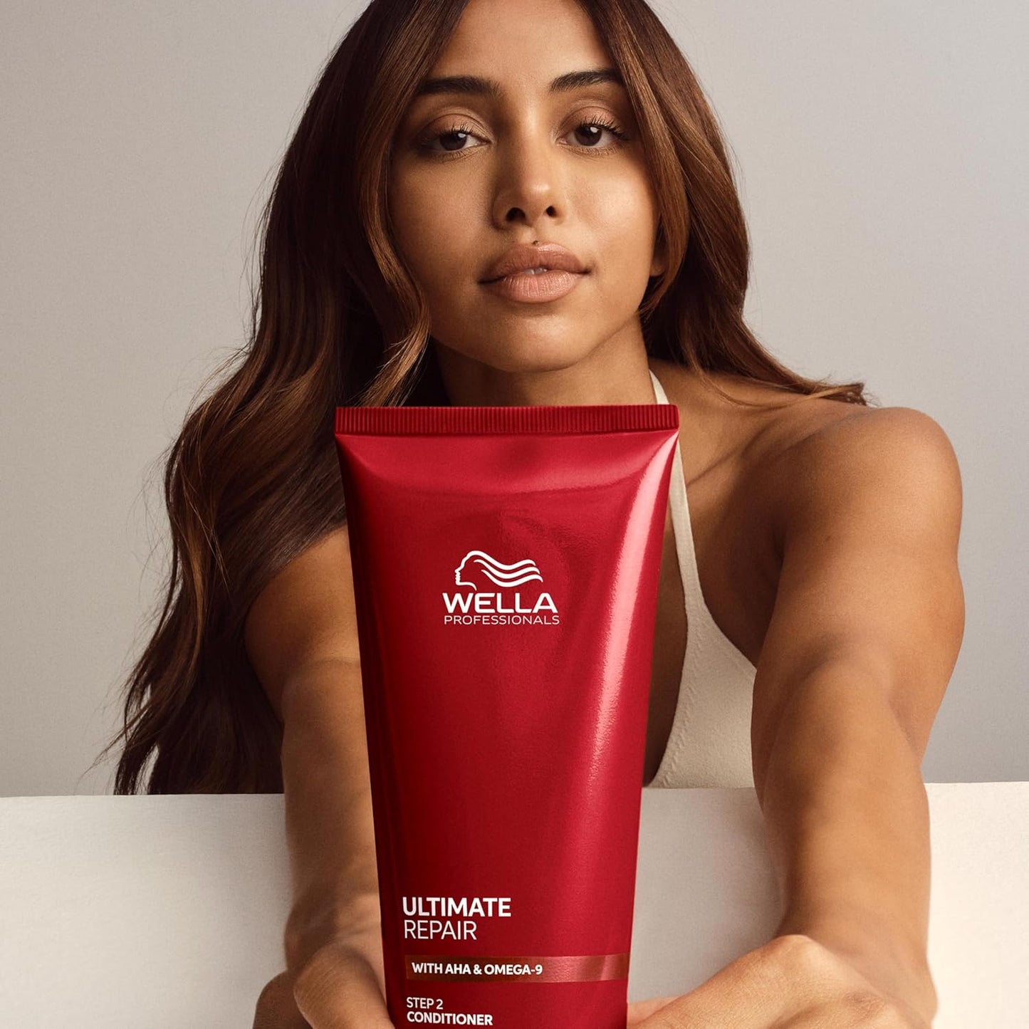 Wella Professionals Ultimate Repair Conditioner - Nourishing Formula for Damaged Hair | Repairs & Strengthens with AHA & Omega-9 | All Hair Types