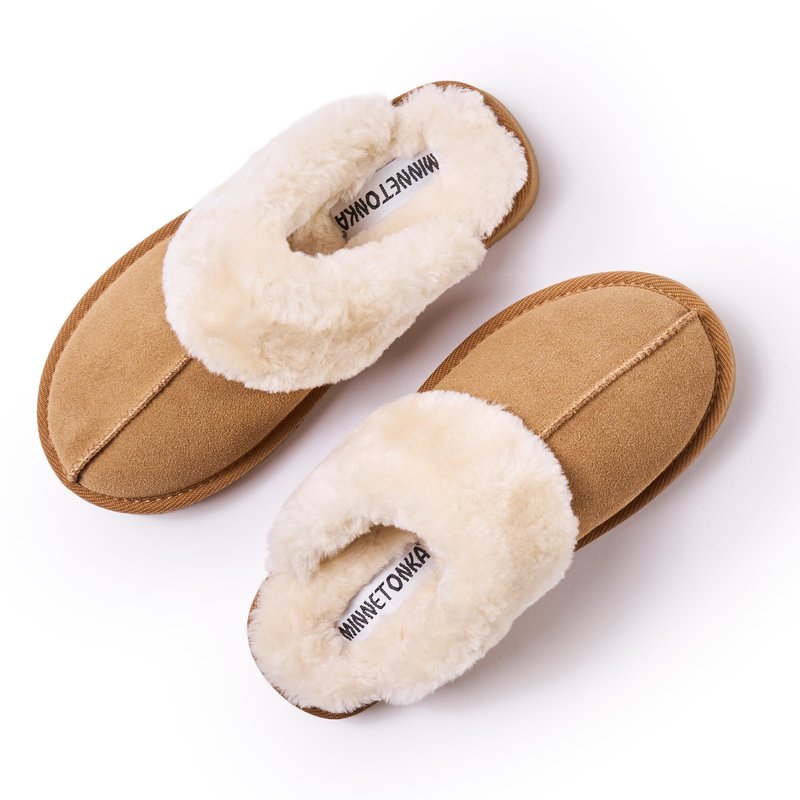 Minnetonka Women's Chesney Scuff Flat