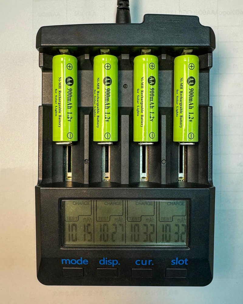 Howardly 1.2v AA Ni-MH Rechargeable Battery, Double A 900mAh 1.2V Rechargeable Battery Pre-Charged, High Capacity for Outdoor Solar Lights, Lawn Lamps, String Light (AA-900mAh-12pack