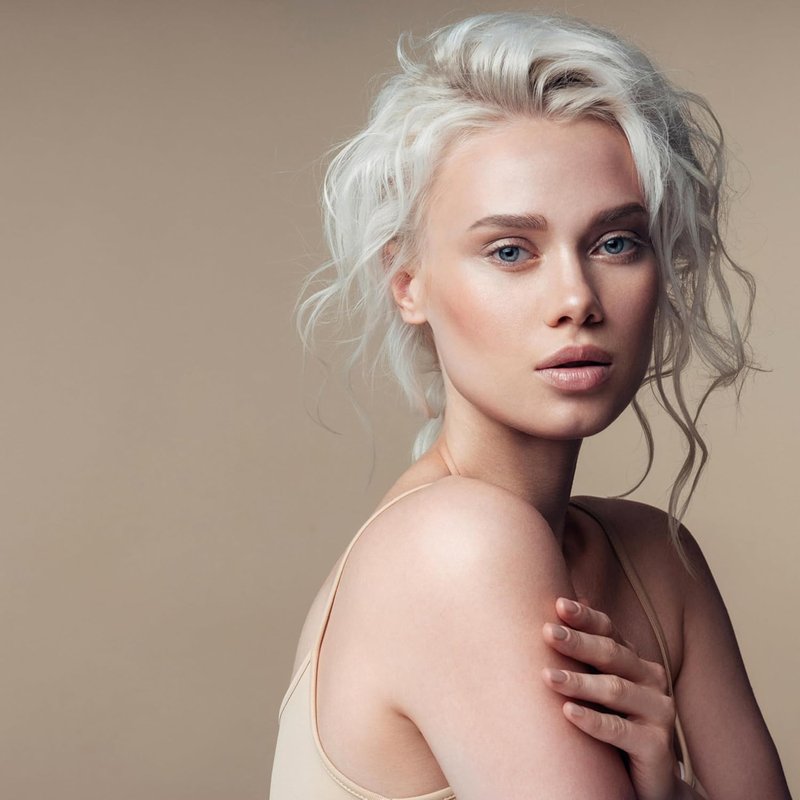 Divine Flexible Working Hair Spray - Long-Lasting Volume & Maximum Hold | Touchable, Brushable Finish
