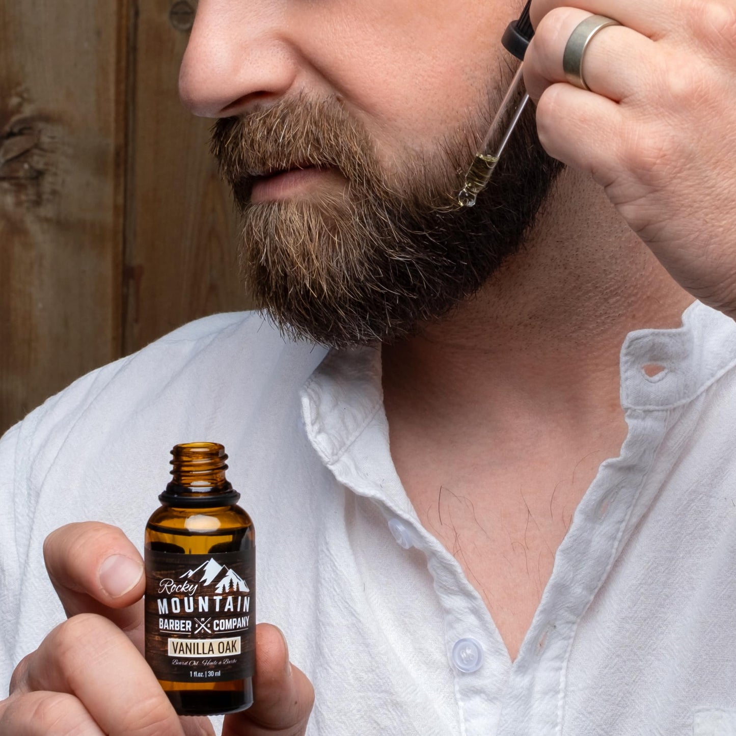 Rocky Mountain Barber Company Vanilla Oak Beard Oil for Men – 800+ Drops to Soften & Moisturize Beards – Fast-Absorbing with Argan, Jojoba & Grape Seed Oil – 1 oz