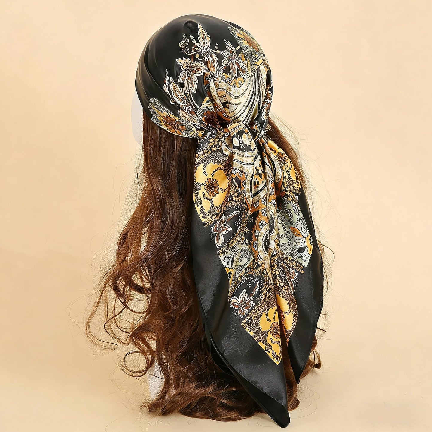 1 PCS Women's 90cm Satin Square Scarf, Classic Print, Lightweight Scarf for Head Wrap, Neck Scarf and Shawl, Fashion Accessory for Daily Wear (Black)