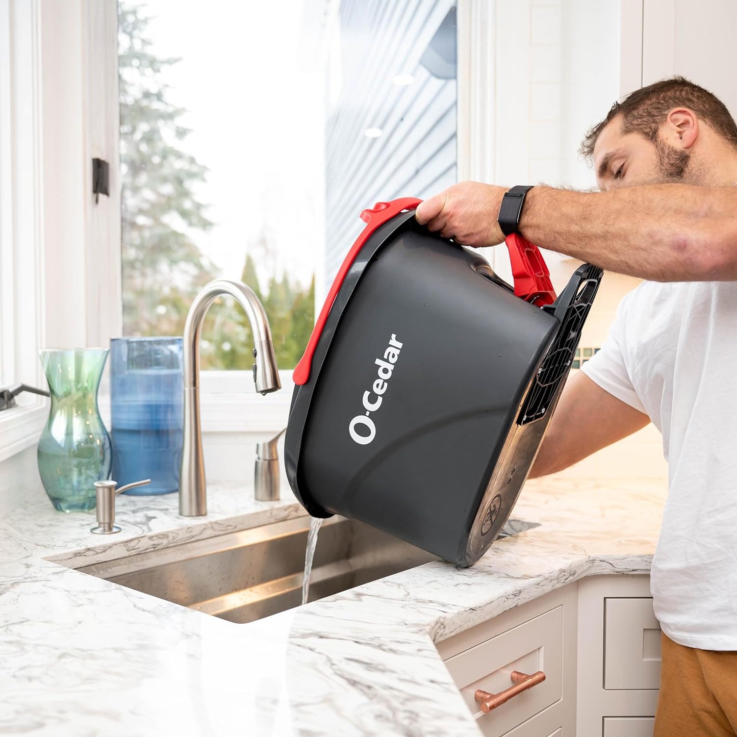 O-Cedar Microfiber Spin Mop System - EasyWring Floor Cleaning Bucket | Red & Gray Standard Size
