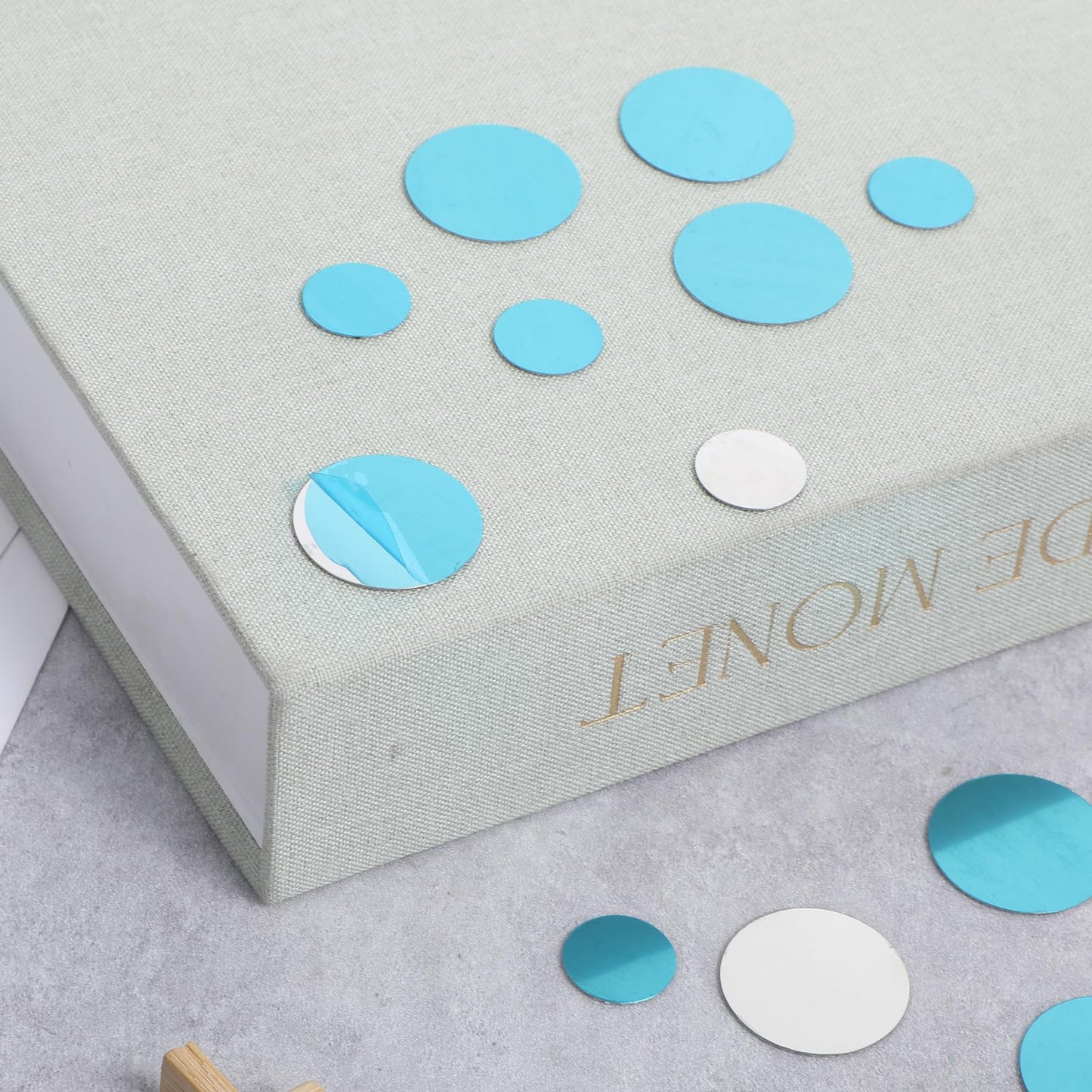 Metal Stickers for Eyeshadow Palette, 100 Pack Round Adhesive Makeup Depotting Tool Empty Eyeshadow Palette Stickers, 50pcs 15mm + 50pcs 25mm