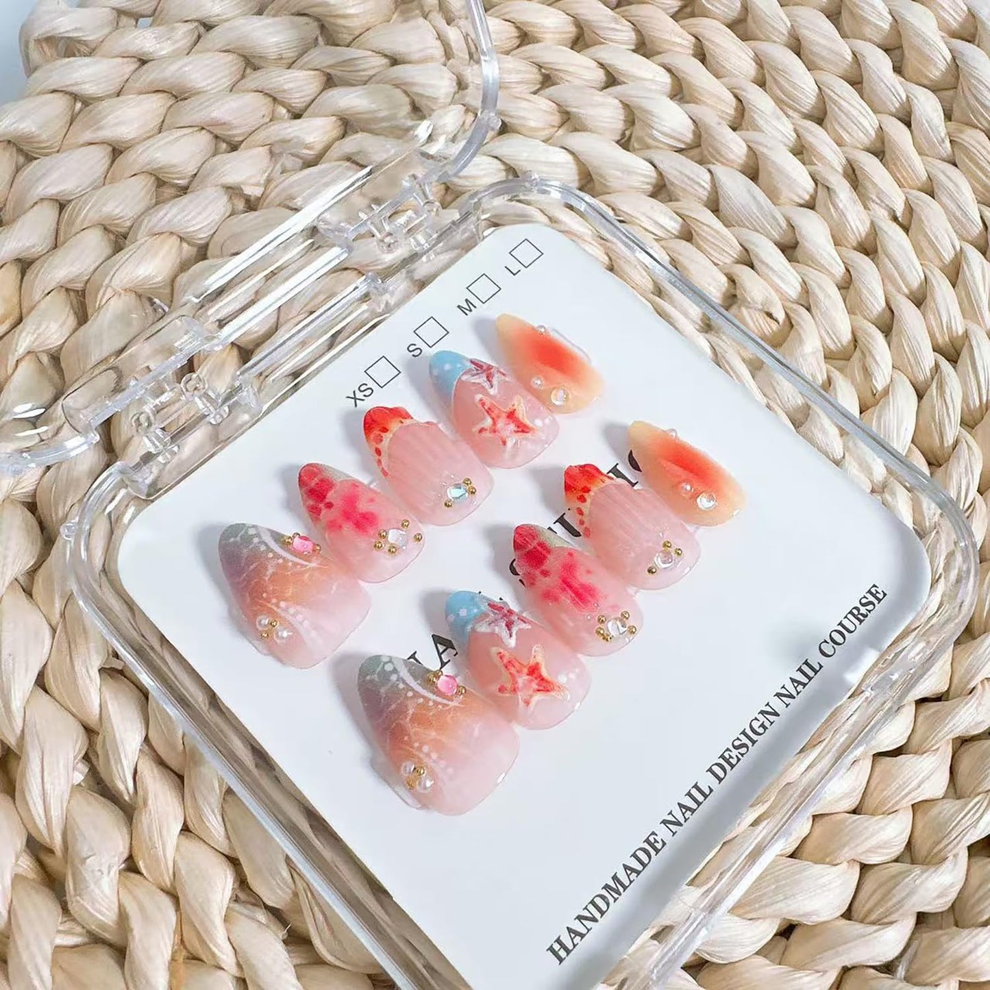 30Pcs Summer Beach Press on Nails Short Almond Fake Nails with 3D Seashell Designs Cute Starfish Acrylic Nails Gems Rhinestones Glue on Nails Ocean False Nails French Tip Stick on Nails for Women