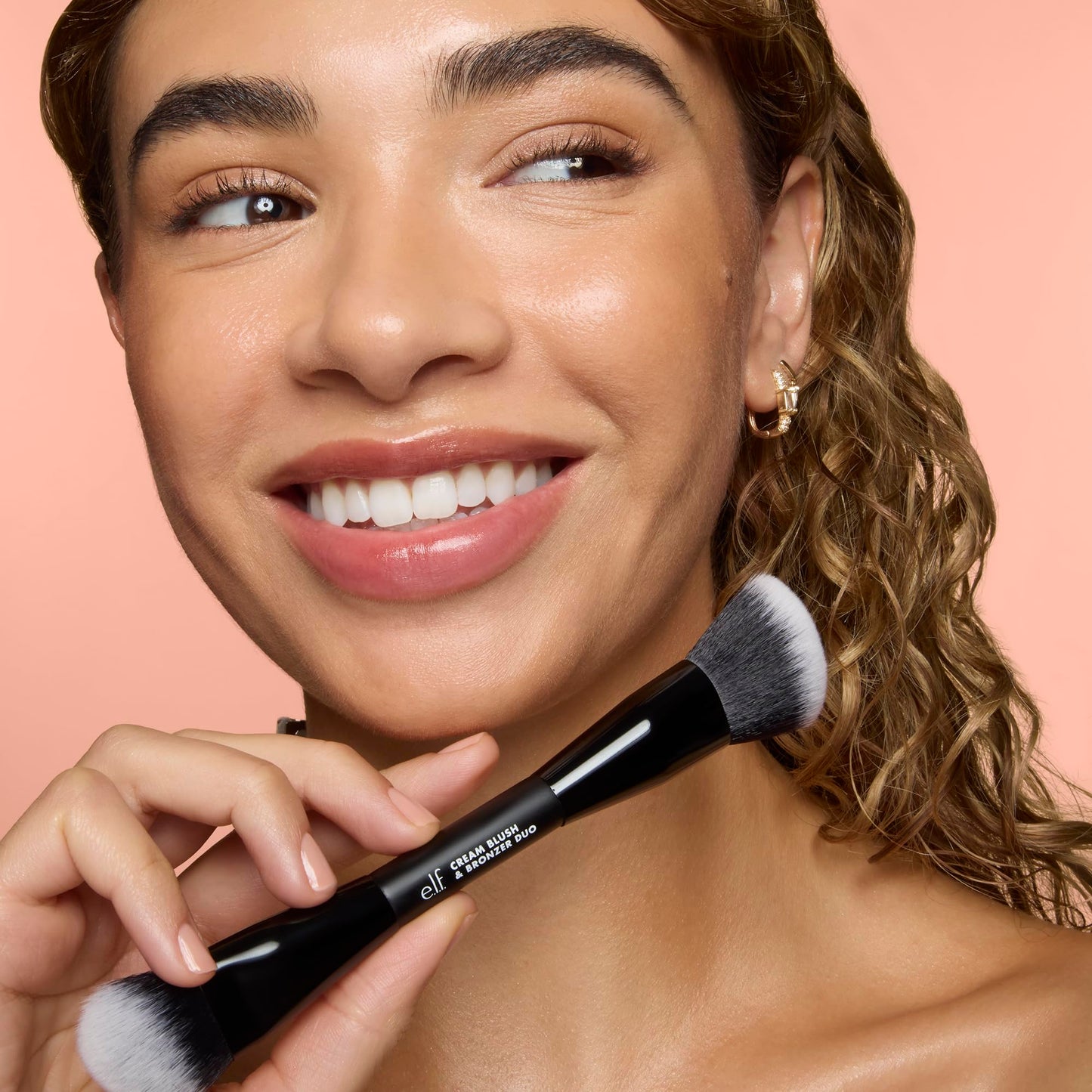 e.l.f. Cream Blush & Bronzer Duo Brush, 2-in-1 Makeup Brush for Blending & Layering Cream Formulas, Creates Seamless Glow, Vegan & Cruelty-Free