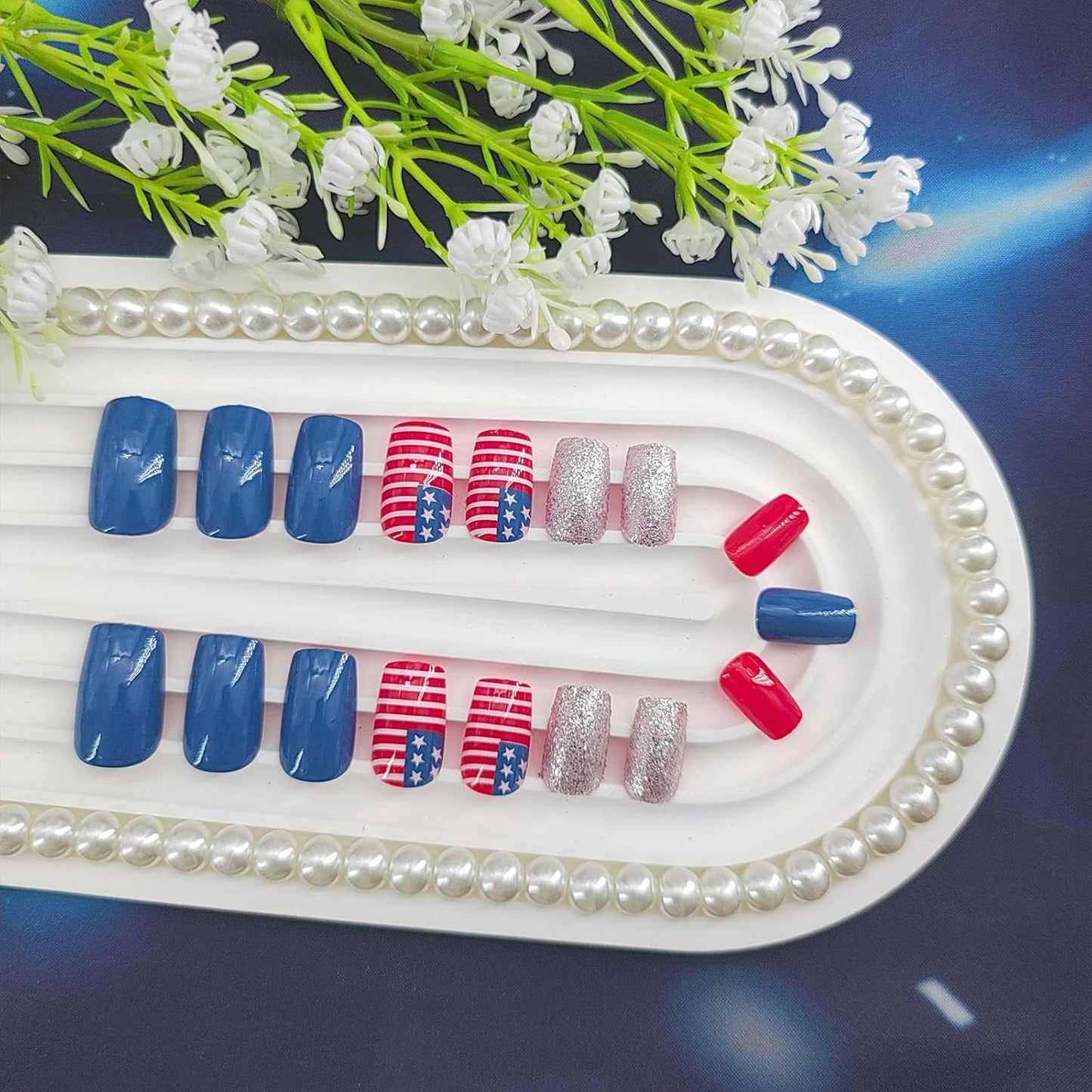 Independence Day Press-On Nails - Medium Square Glitter Acrylic Nails with American Flag Design | 24 Pcs Blue & Red