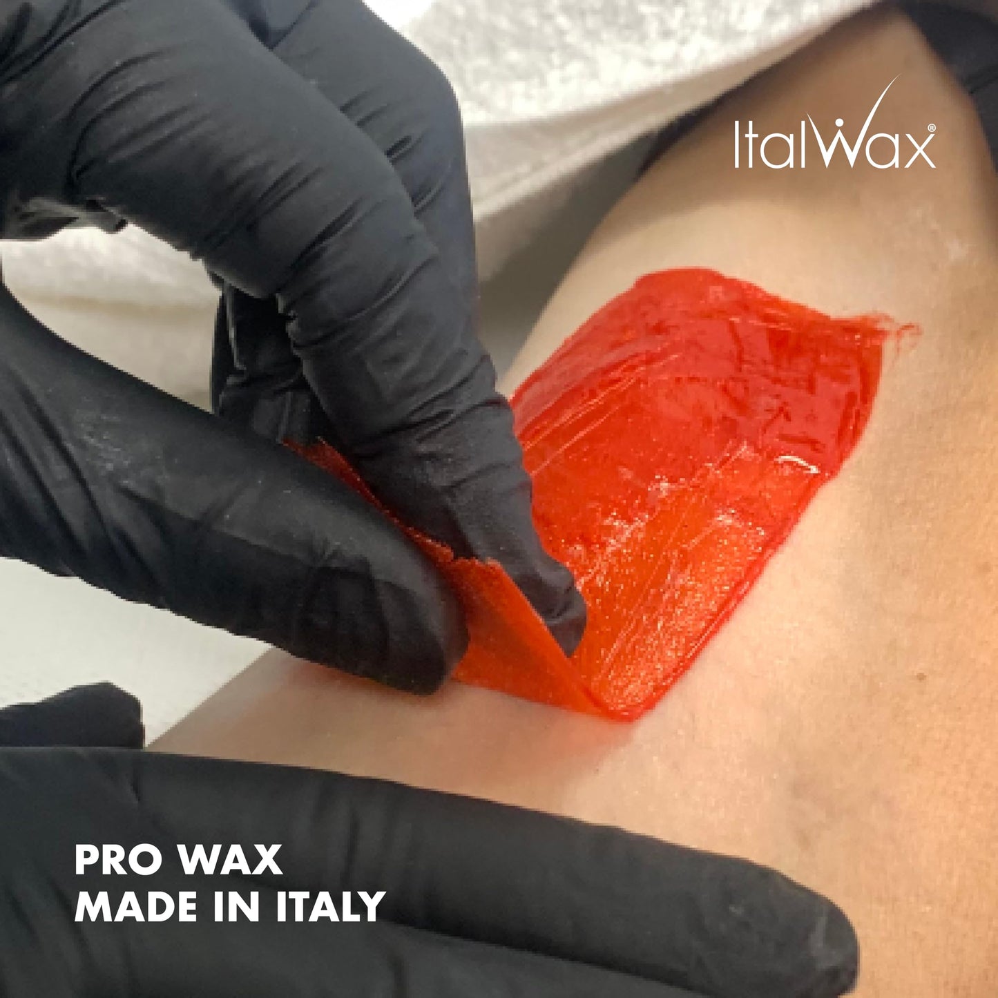 Italwax Candy Cane - 500g / 1.1 lb - Hard wax beads for hair removal - Peppermint Aroma - Synthetic formulation ideal for sensitive skins - Recommended for Bikini Area and Armpits