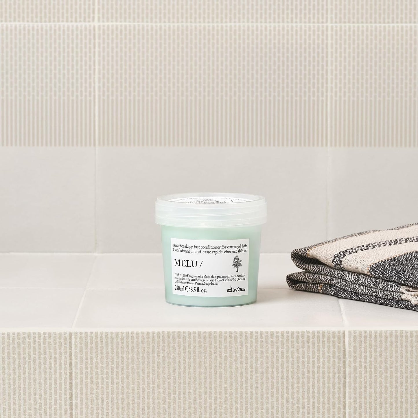 Davines MELU Conditioner - Anti-Breakage Formula for Long, Damaged Hair | Smooths Split Ends, Lightweight Treatment