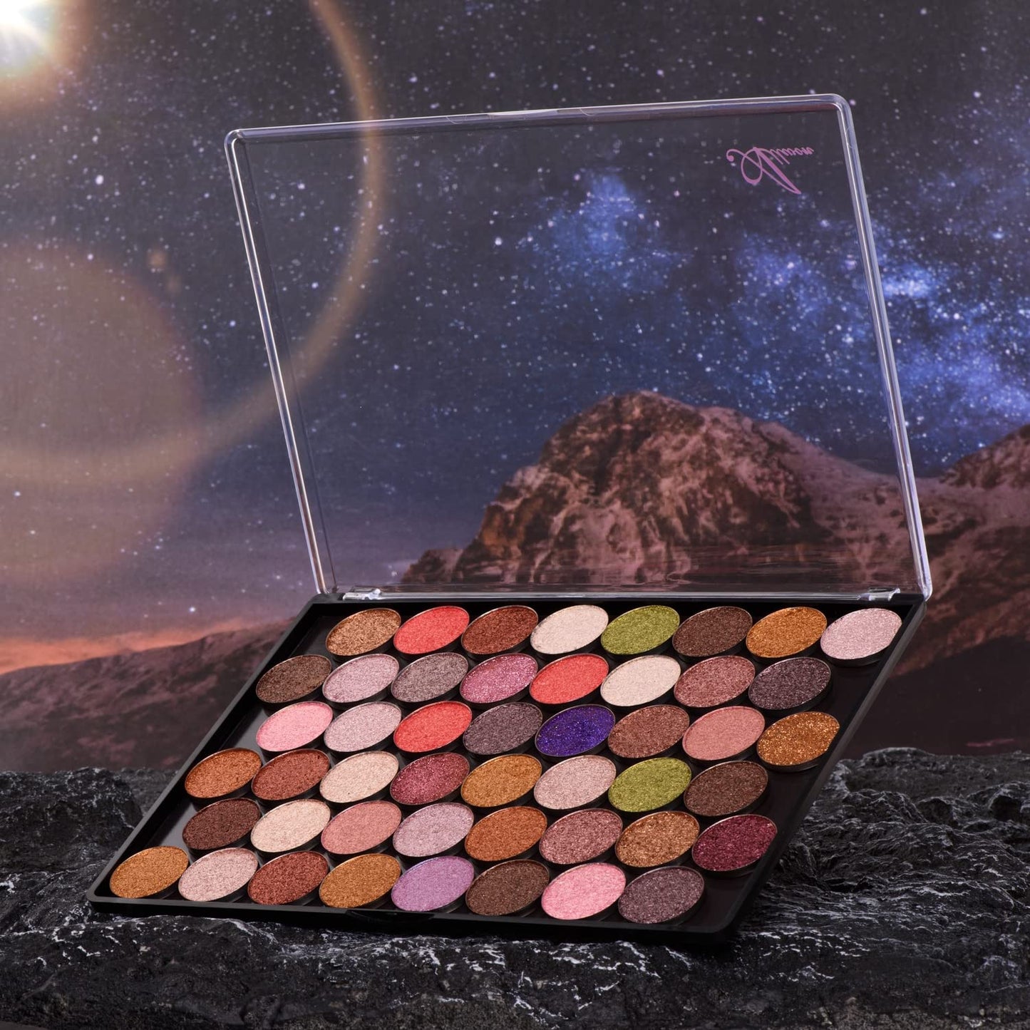 Large Magnetic Makeup Palette - Transparent Plastic for Eyeshadow, Lipstick & Blush | Versatile & Durable