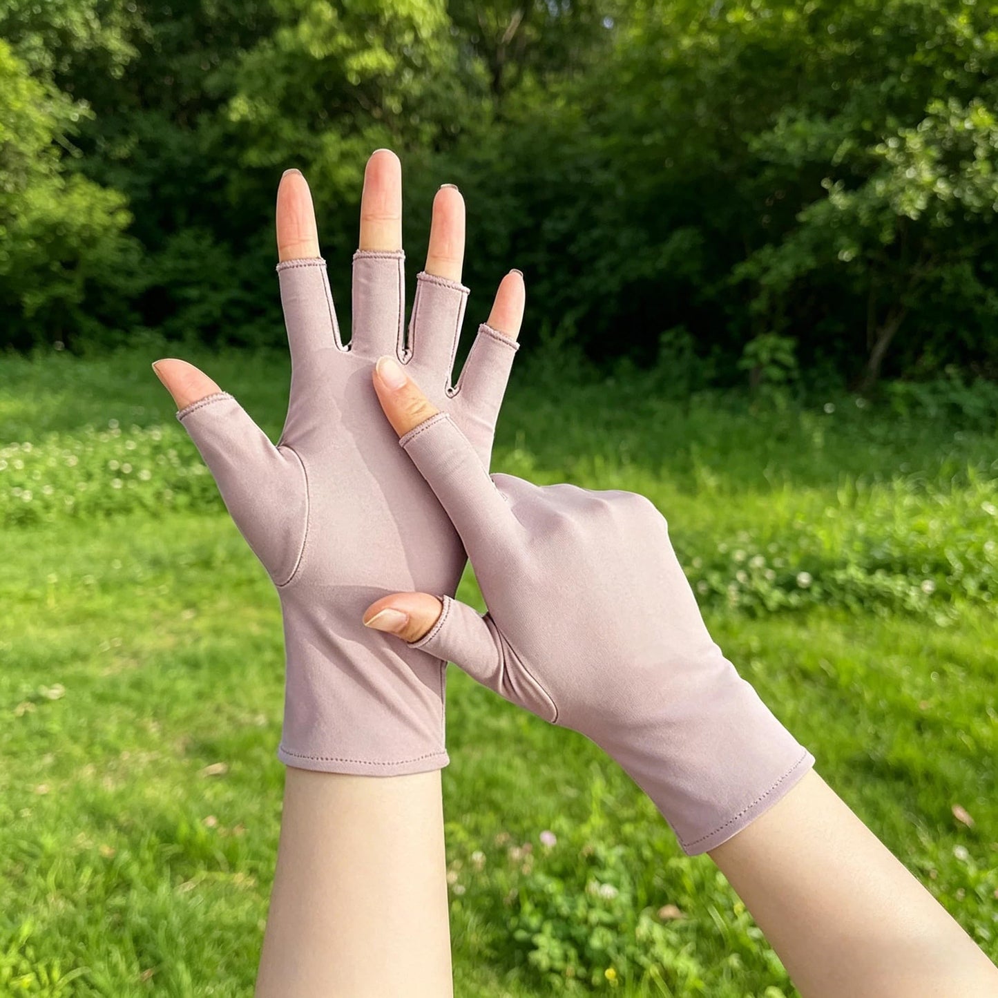 1 Pairs Summer Cooling Sun Gloves,UV Protection Driving Gloves,Women Fingerless Nail UV Gloves(Pink)