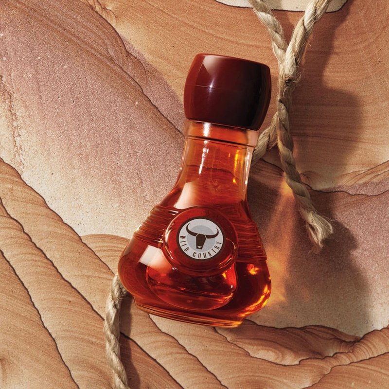 AVON Wild Country Aftershave Splash for Men, Woody Sandalwood Aftershave for Men Cologne with Lavender & Coriander, Soothing Mens Aftershave Splash, Long Lasting Fresh Scent, Gift for Him, 4 FL OZ