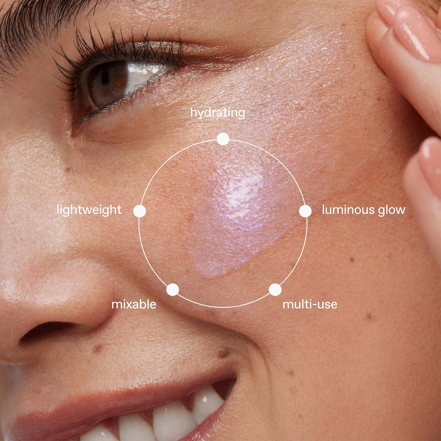 r.e.m. beauty by ariana grande Dreamglow Highlight Serum in Aura
